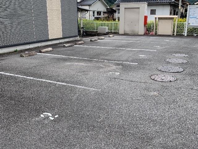サヤンフォレスト(40084)の外観・駐車場イメージ1枚目