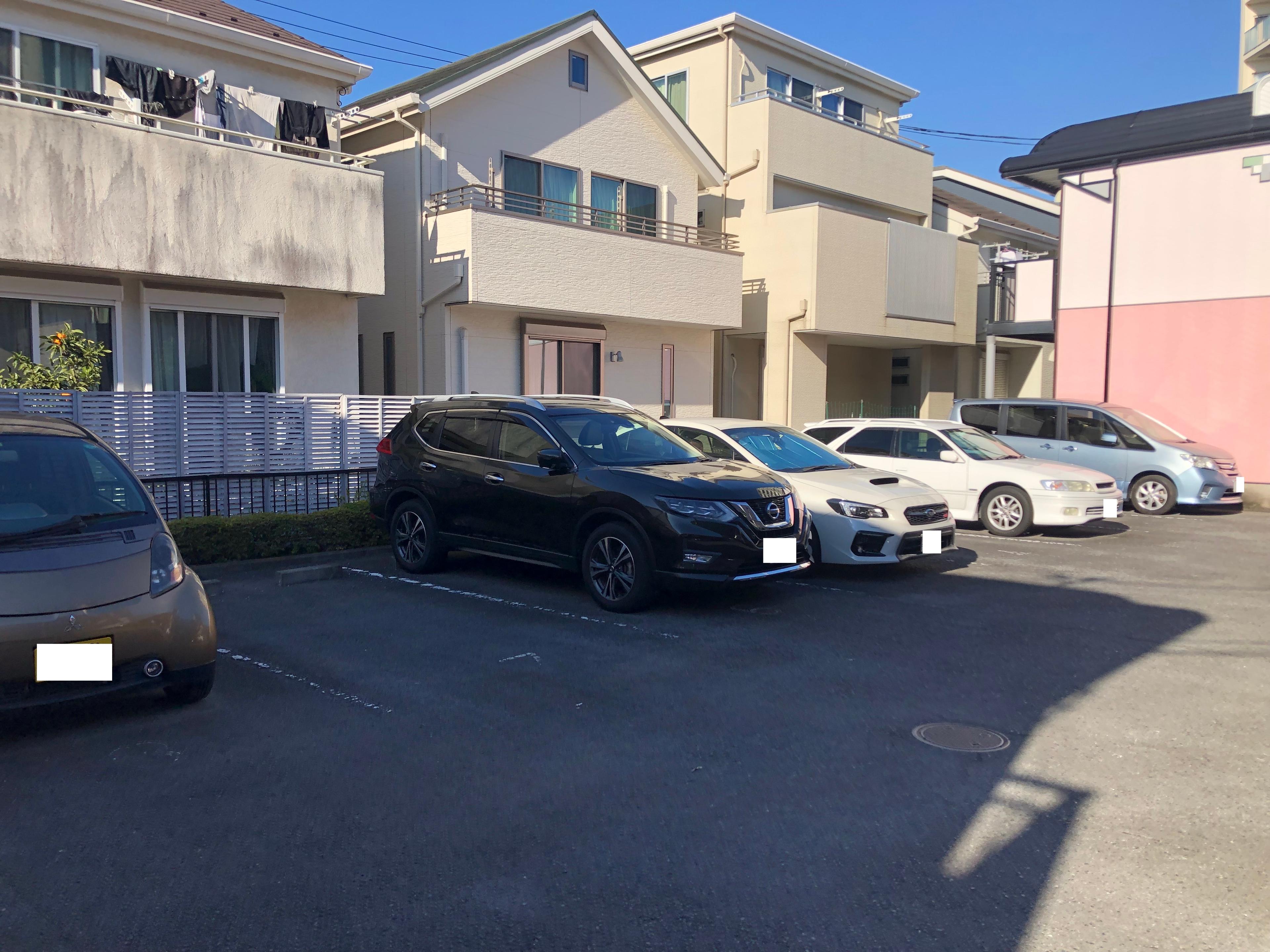 WINGWEST･EAST駐車場の外観・駐車場イメージ2枚目