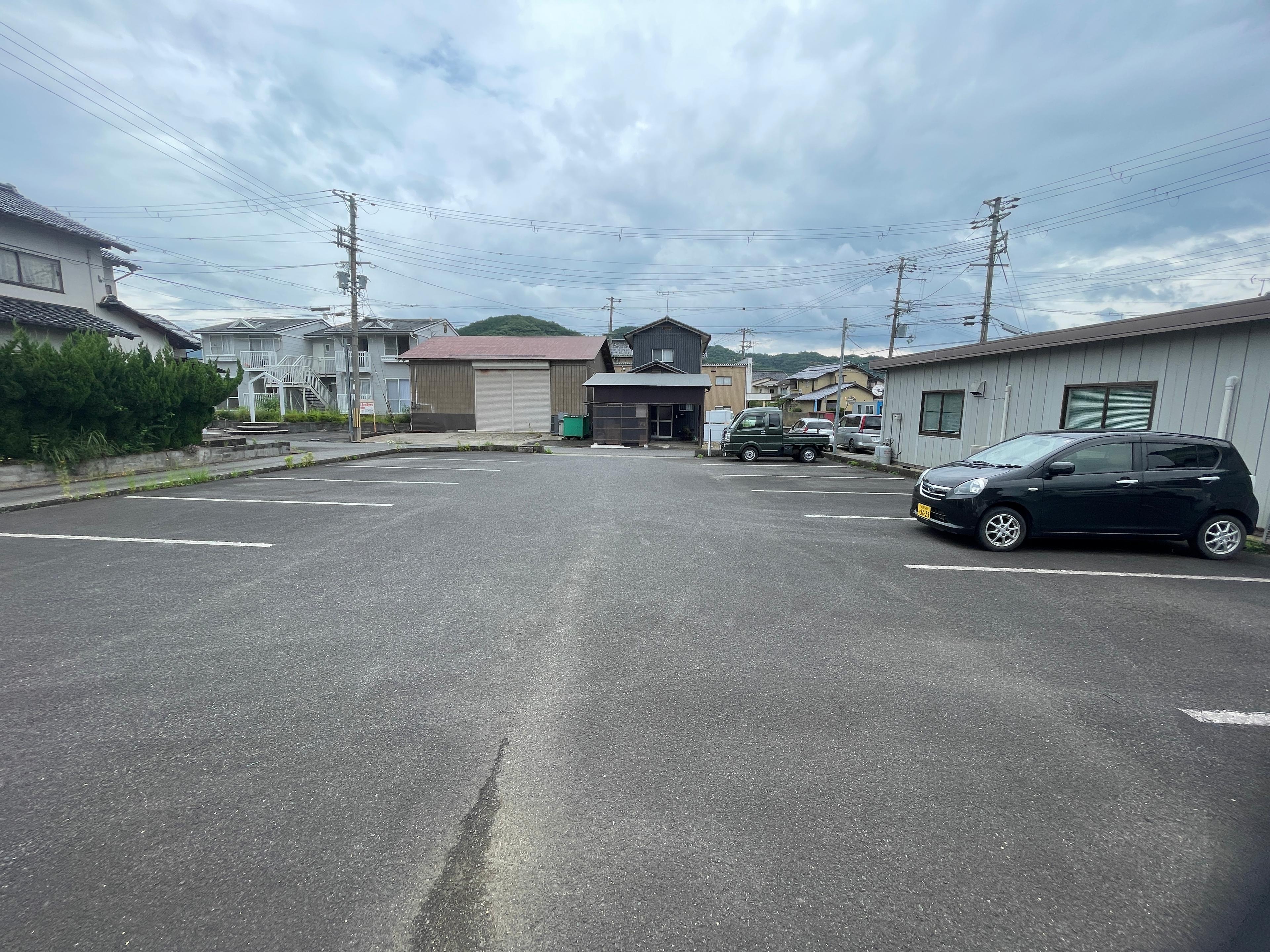 梶原岩田様駐車場の外観・駐車場イメージ2枚目
