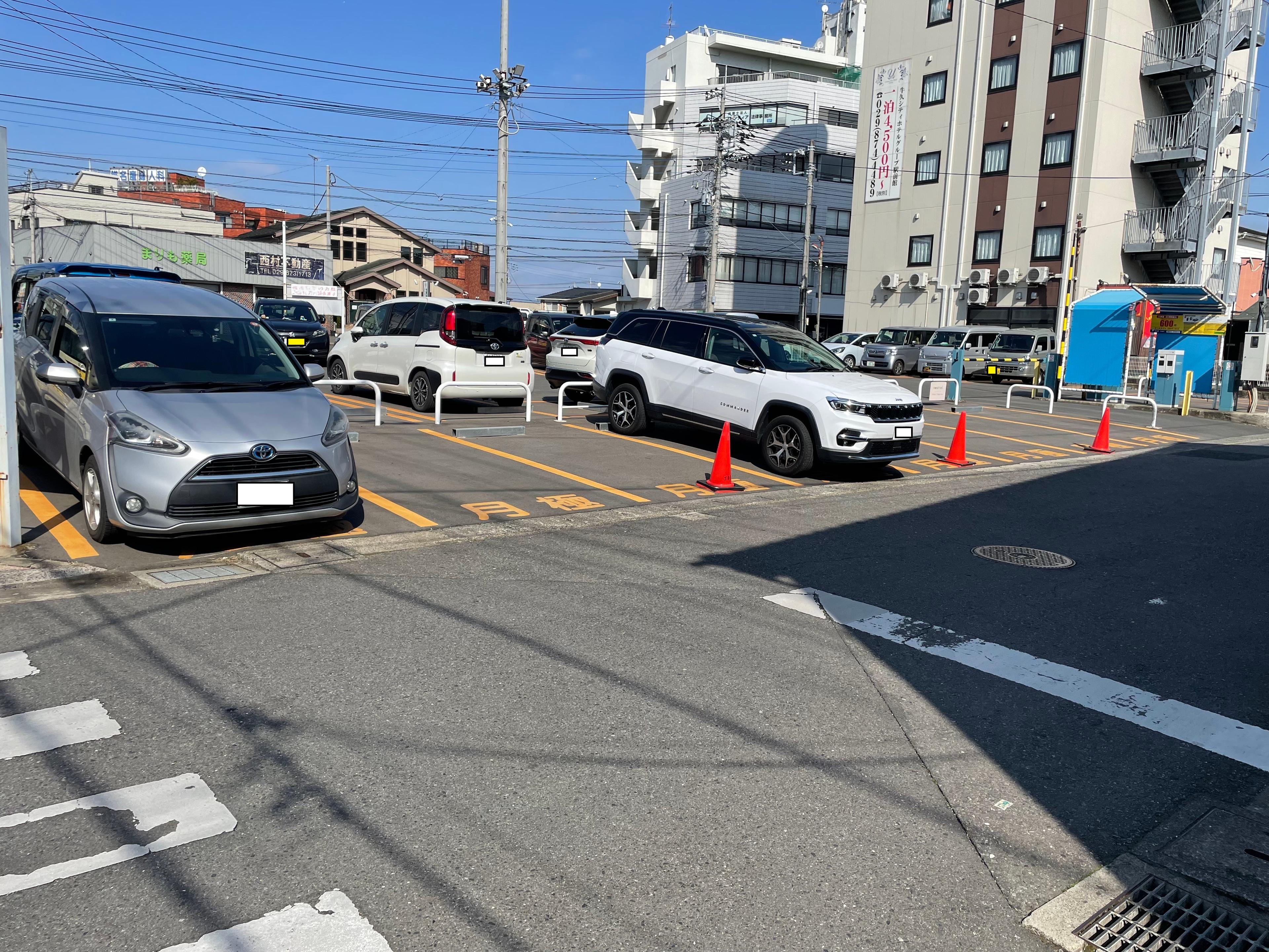 牛久第一の外観・駐車場イメージ1枚目