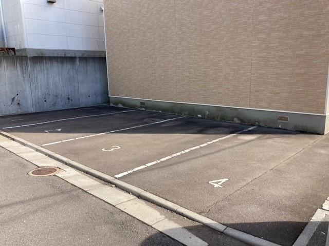 ドミール湯川Ⅱ(42260)の外観・駐車場イメージ1枚目