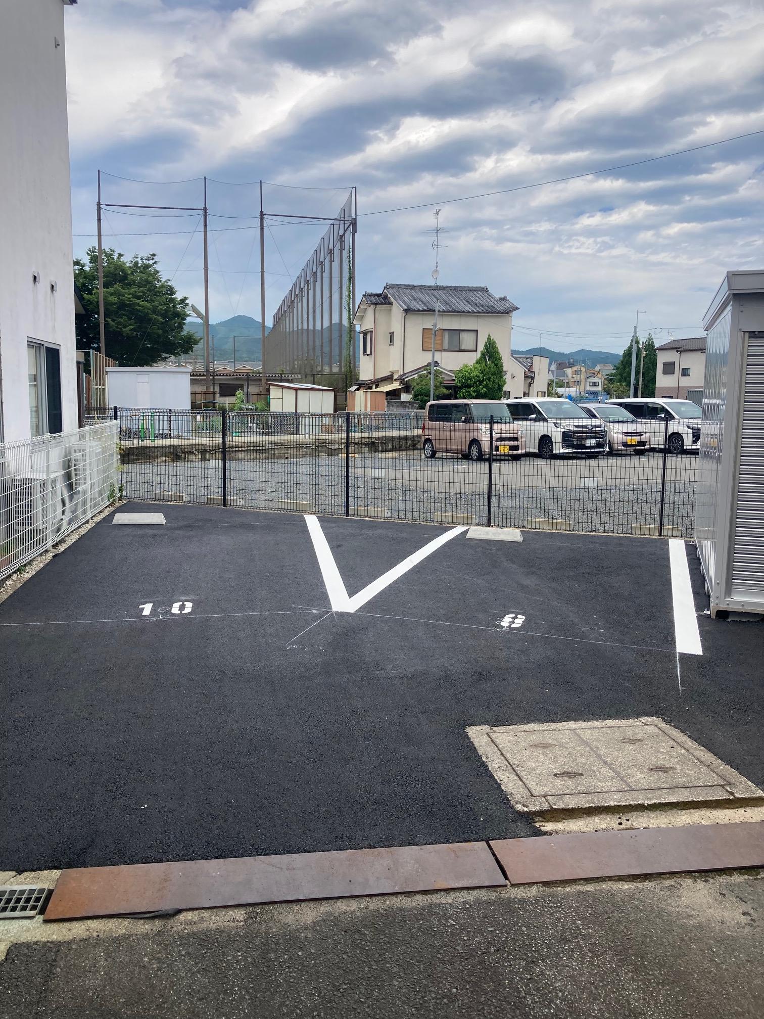 京都嵐山ガレージⅡの外観・駐車場イメージ1枚目