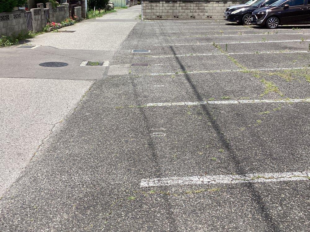 中島様駐車場の外観・駐車場イメージ3枚目