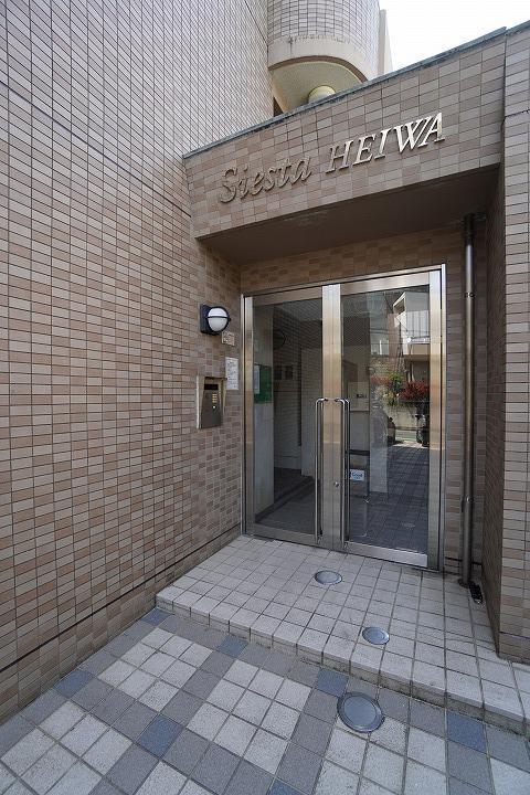 ｼｴｽﾀ平和の外観・駐車場イメージ2枚目