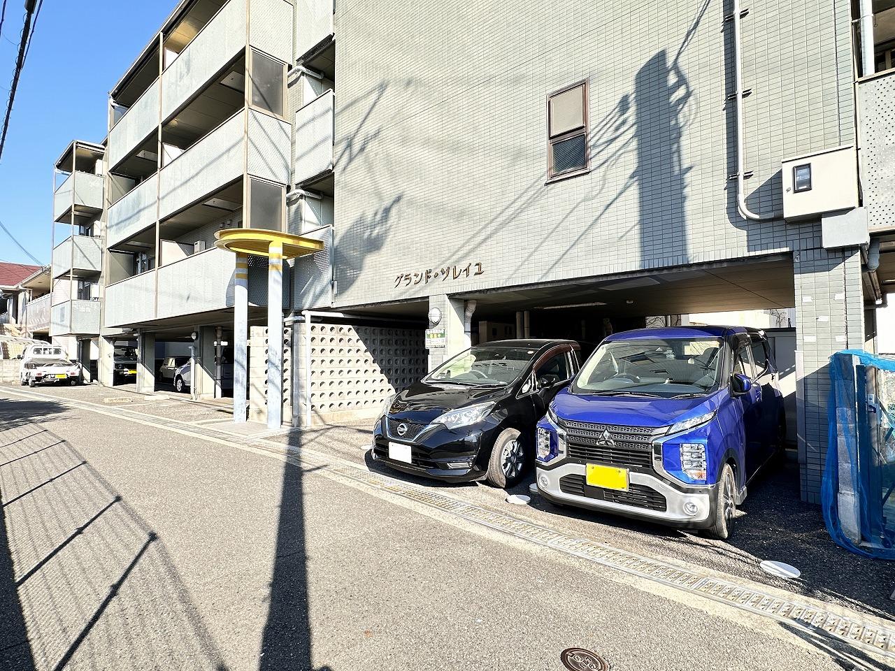 グランドソレーユモータープールの外観・駐車場イメージ2枚目