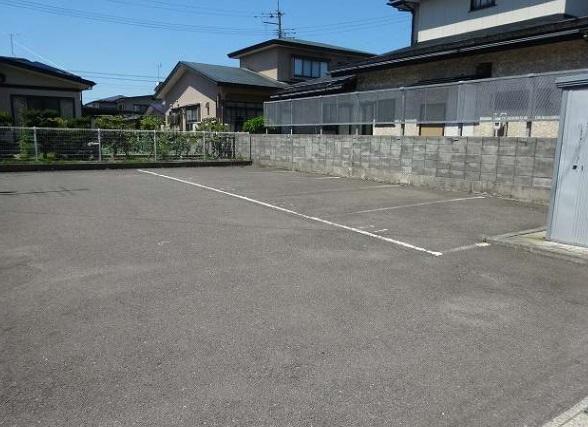 ピアチェーレ桜(32961)の外観・駐車場イメージ1枚目