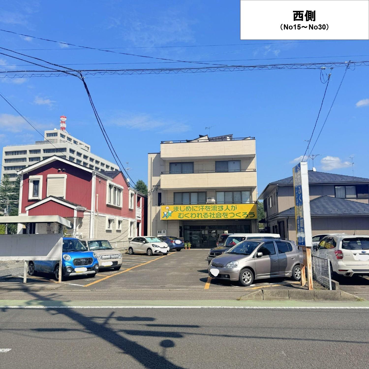 荒町月極駐車場の外観・駐車場イメージ1枚目