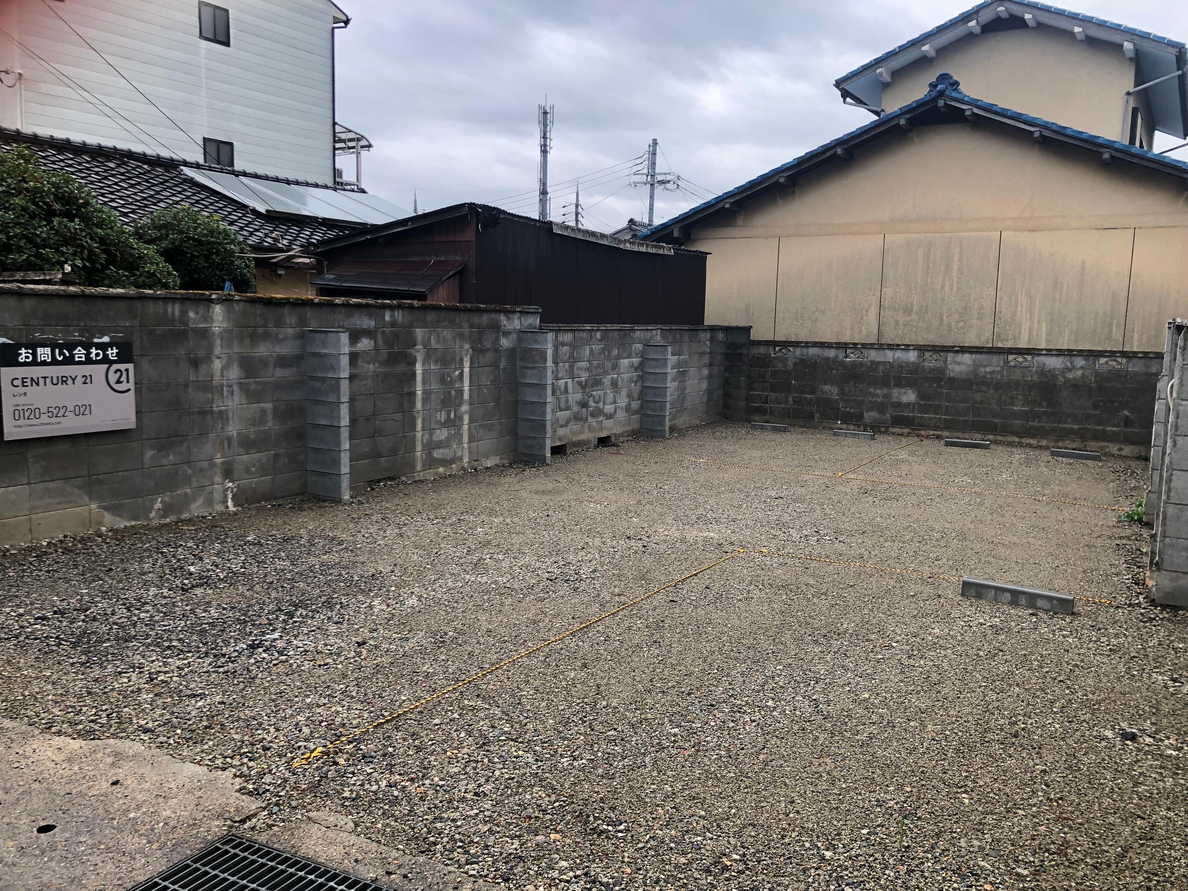 富士ガレージの外観・駐車場イメージ1枚目