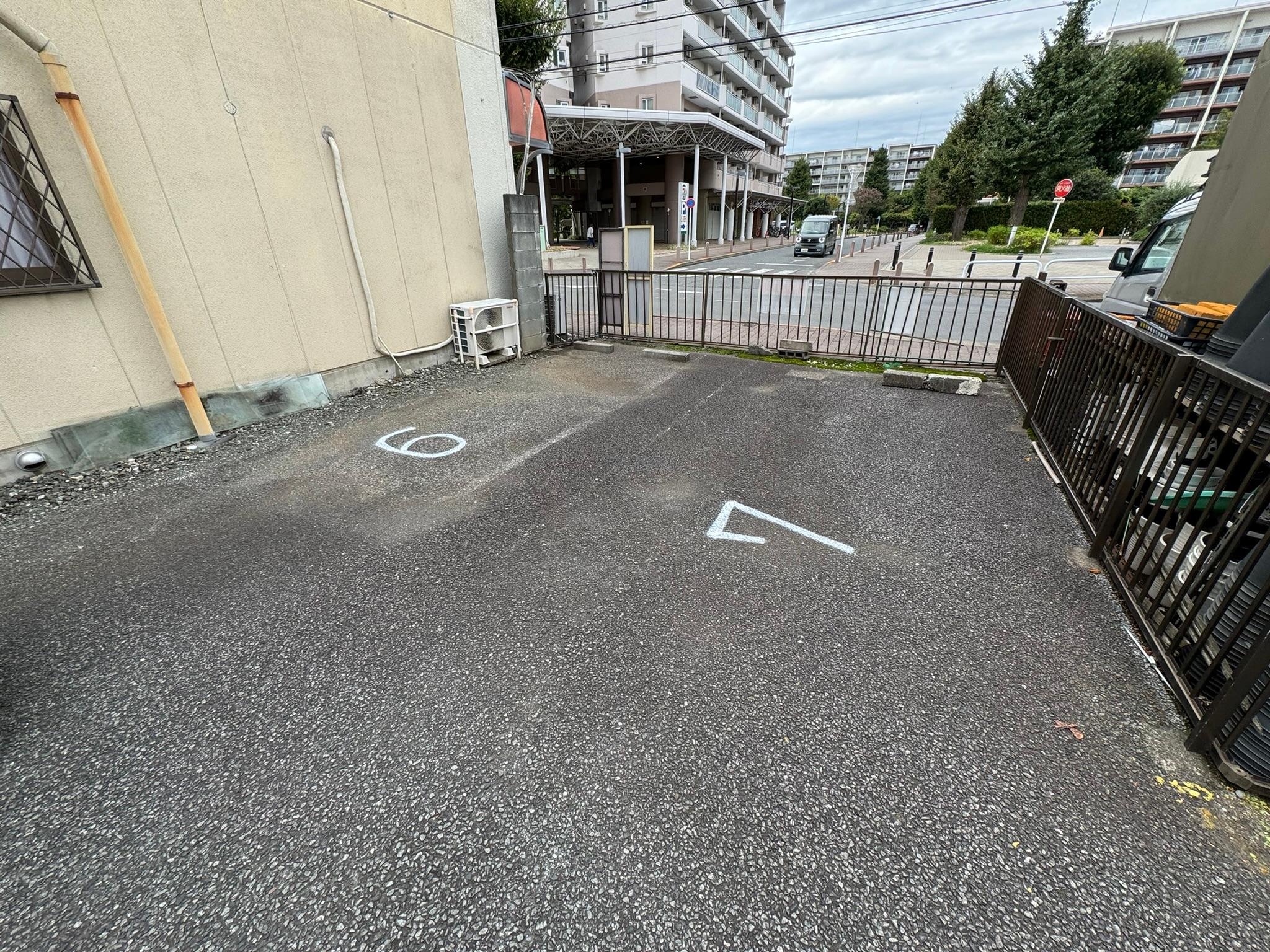 小山駐車場の外観・駐車場イメージ3枚目