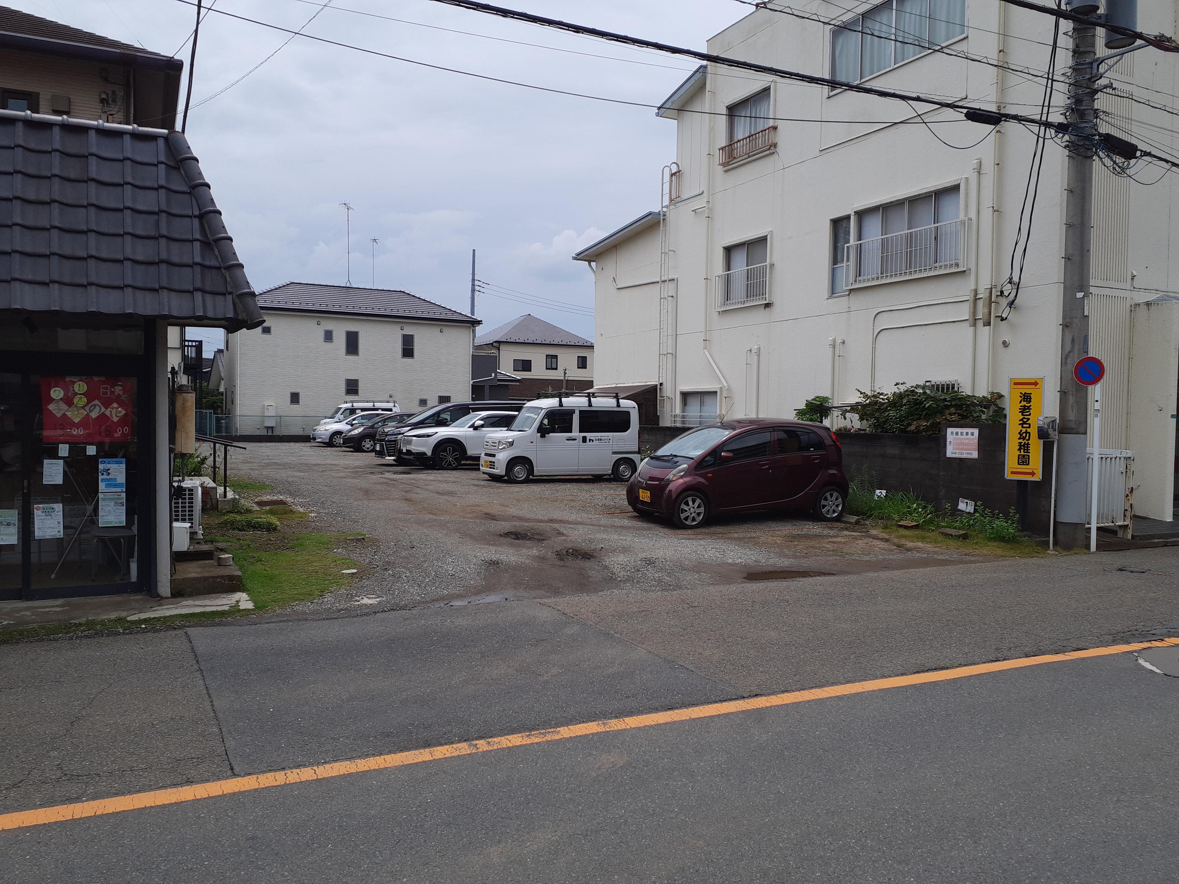 谷川駐車場の外観・駐車場イメージ2枚目
