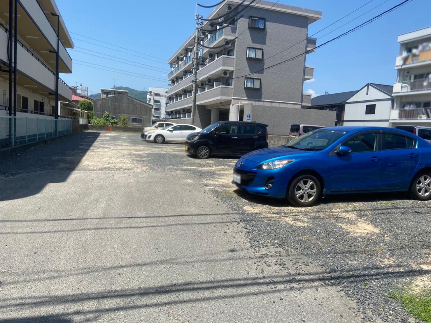中村ガレージの外観・駐車場イメージ2枚目