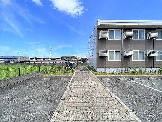 ＷｅｓｔＣｏｕｒｔⅠ(22754)の外観・駐車場イメージ2枚目
