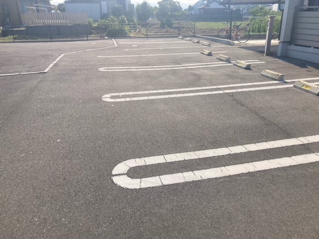 クレイノＮヴィレッジ(57046)の外観・駐車場イメージ1枚目