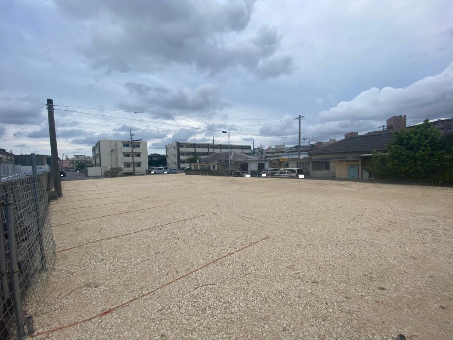 国場第２パーキングの外観・駐車場イメージ2枚目