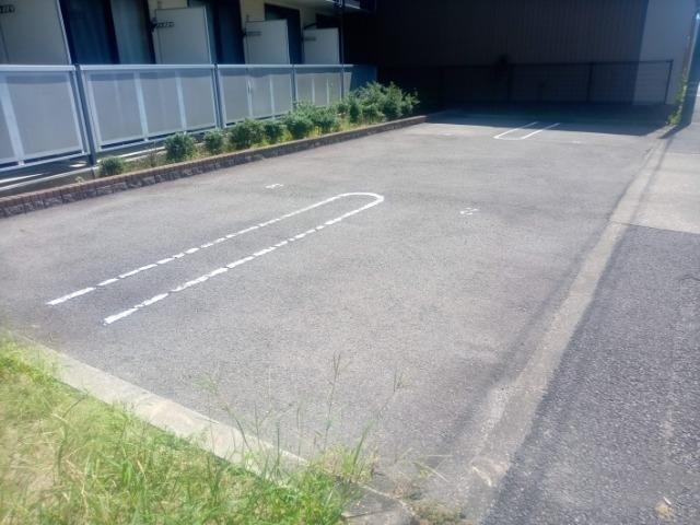 アーバンコート熱田(40636)の外観・駐車場イメージ1枚目