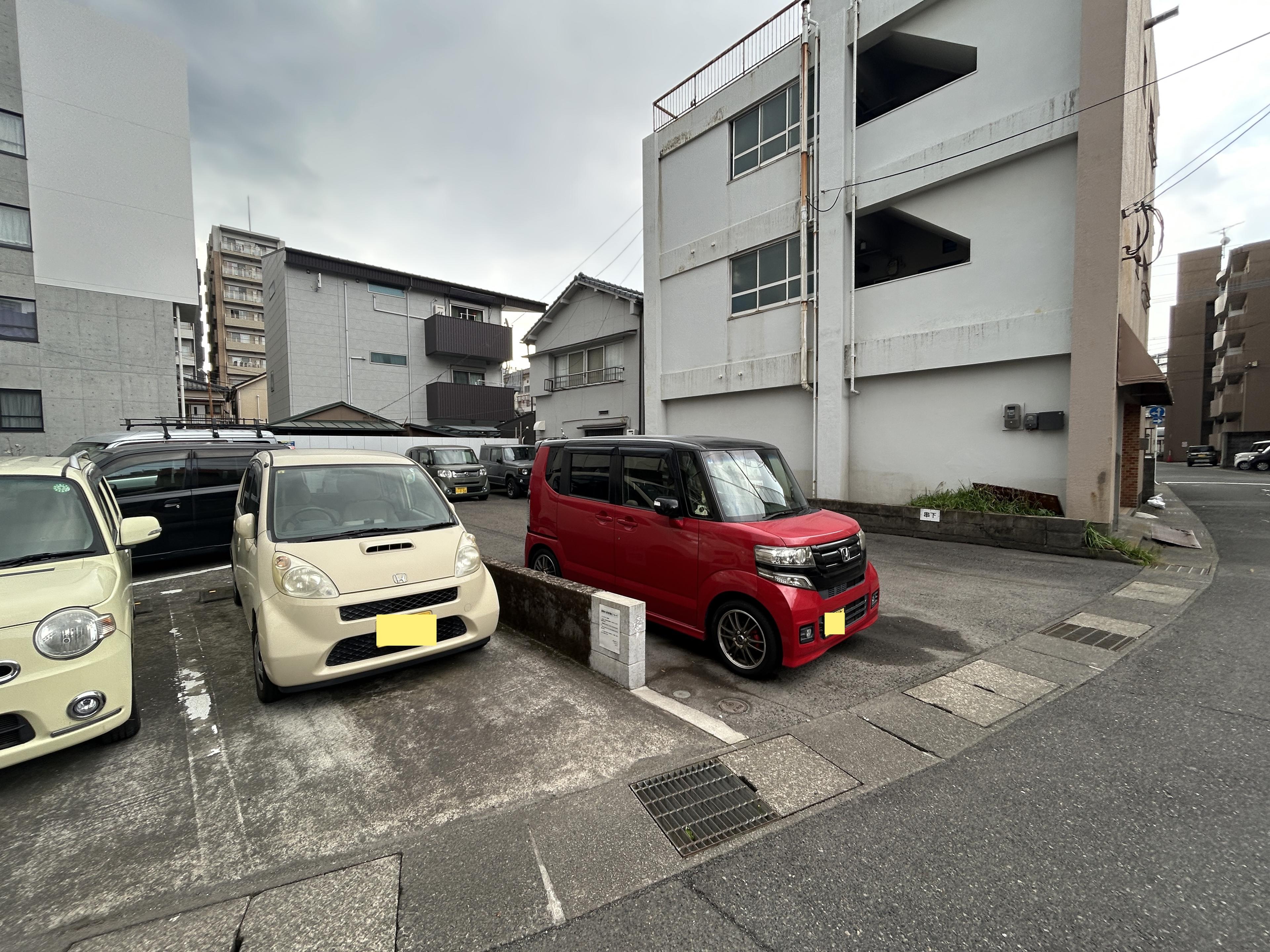 ｵｰﾄ･ｽｸｳｪｱｰ新屋敷の外観・駐車場イメージ3枚目