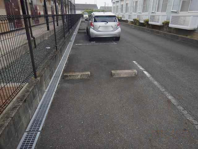 エバーパイン(21319)の外観・駐車場イメージ1枚目