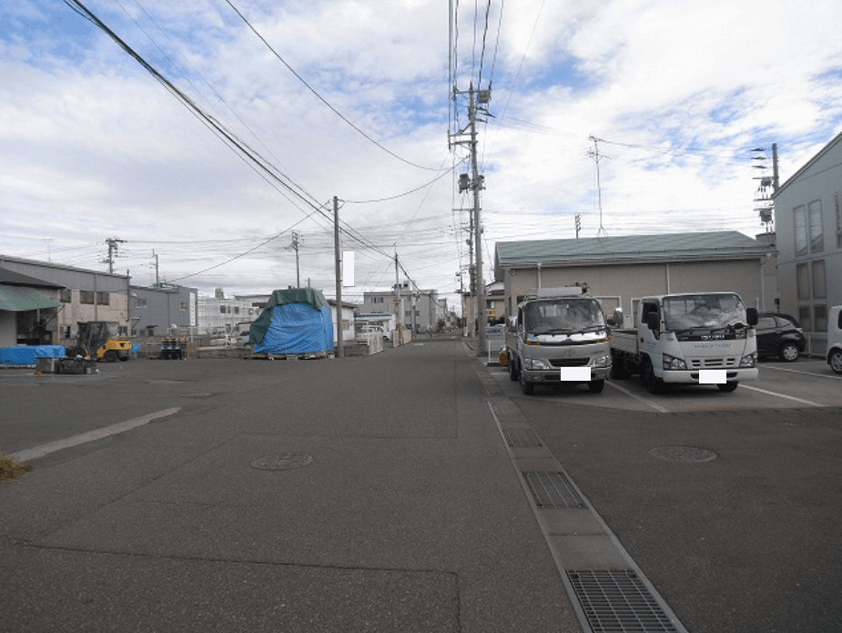 豊ガレージの外観・駐車場イメージ2枚目