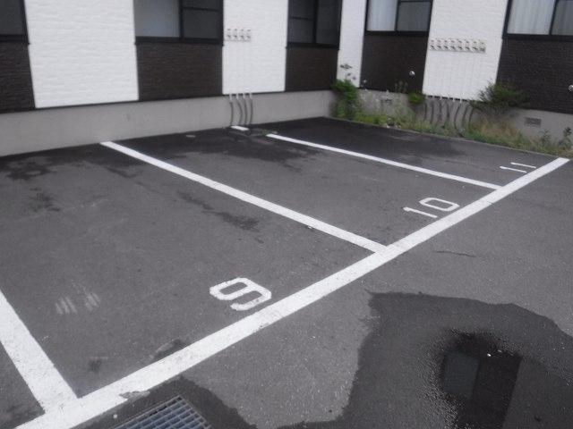 ＨＯＴハウス登別(27983)の外観・駐車場イメージ1枚目