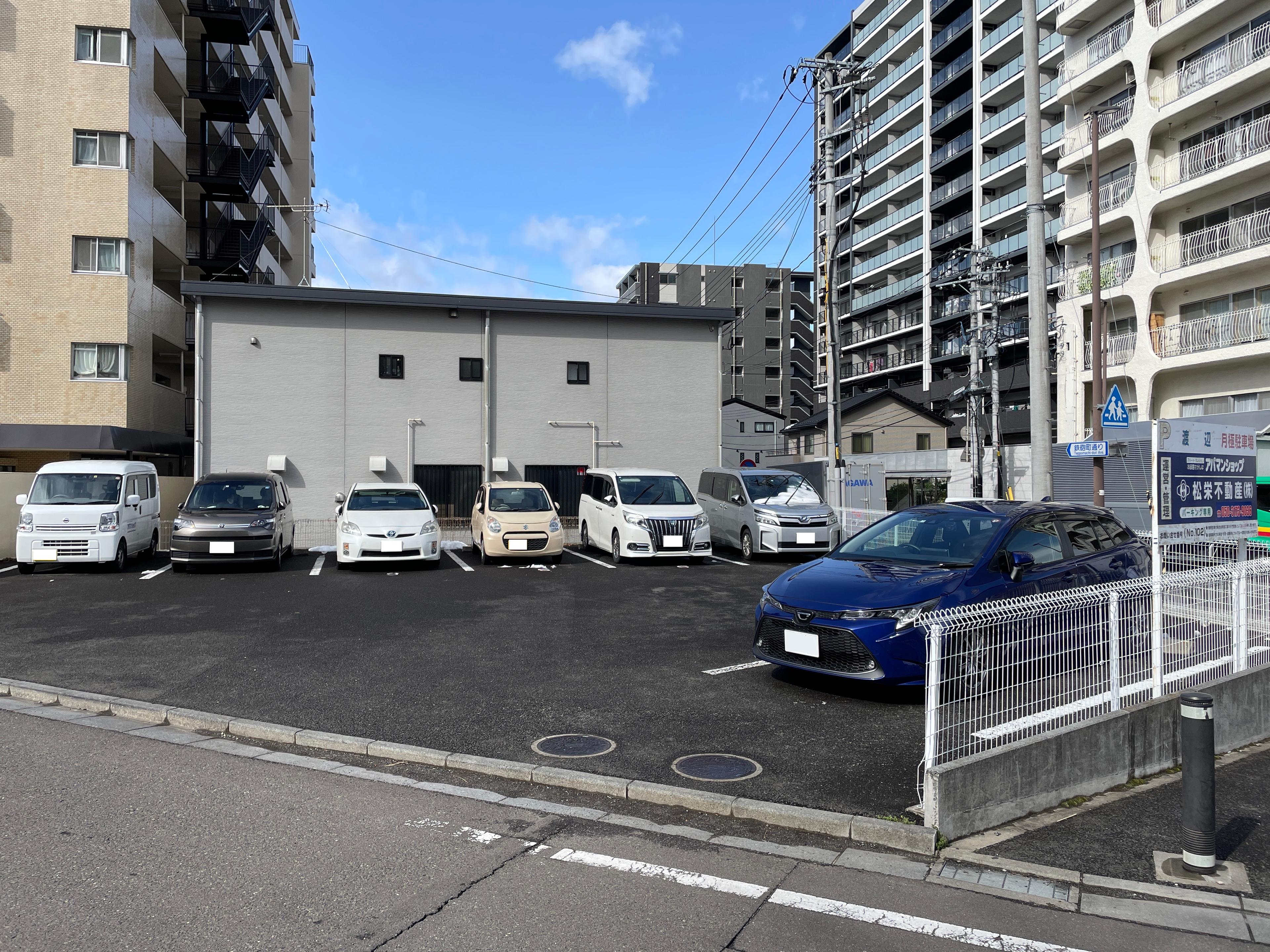 渡辺月極駐車場Ⅱの外観・駐車場イメージ1枚目