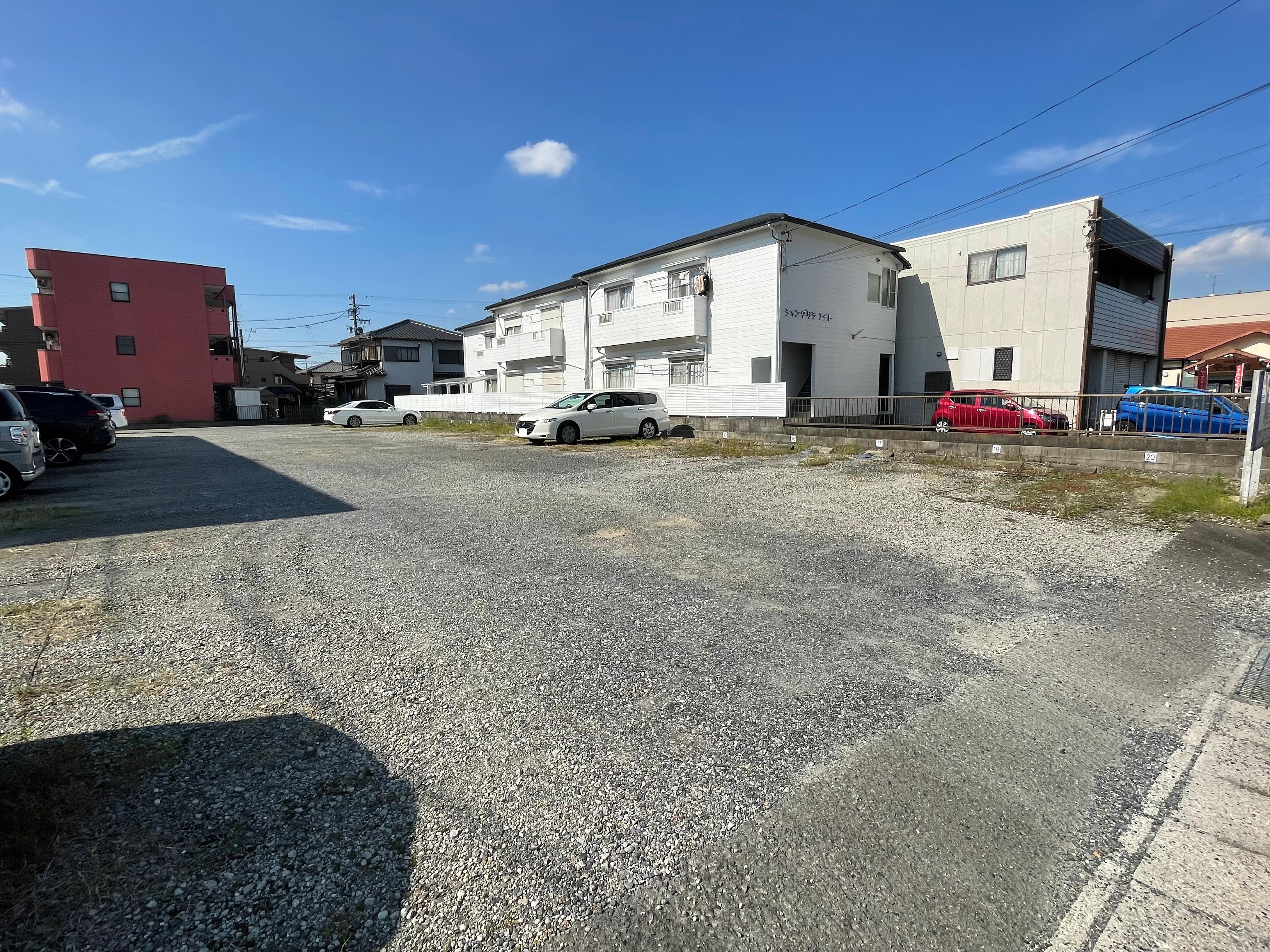 八幡北駐車場の外観・駐車場イメージ2枚目