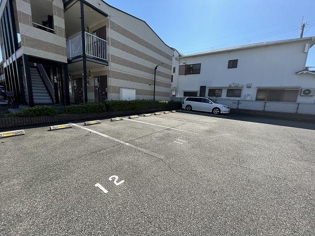 二田(25382)の外観・駐車場イメージ1枚目