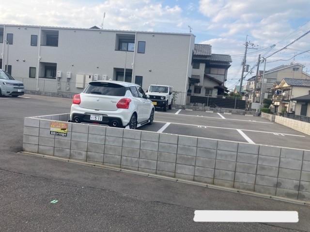 永村西之町第３駐車場の外観・駐車場イメージ2枚目