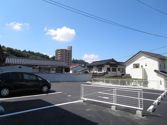 荒川駐車場の外観・駐車場イメージ2枚目
