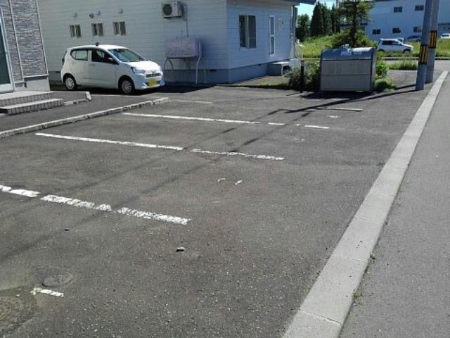 岩見沢(40312)の外観・駐車場イメージ1枚目
