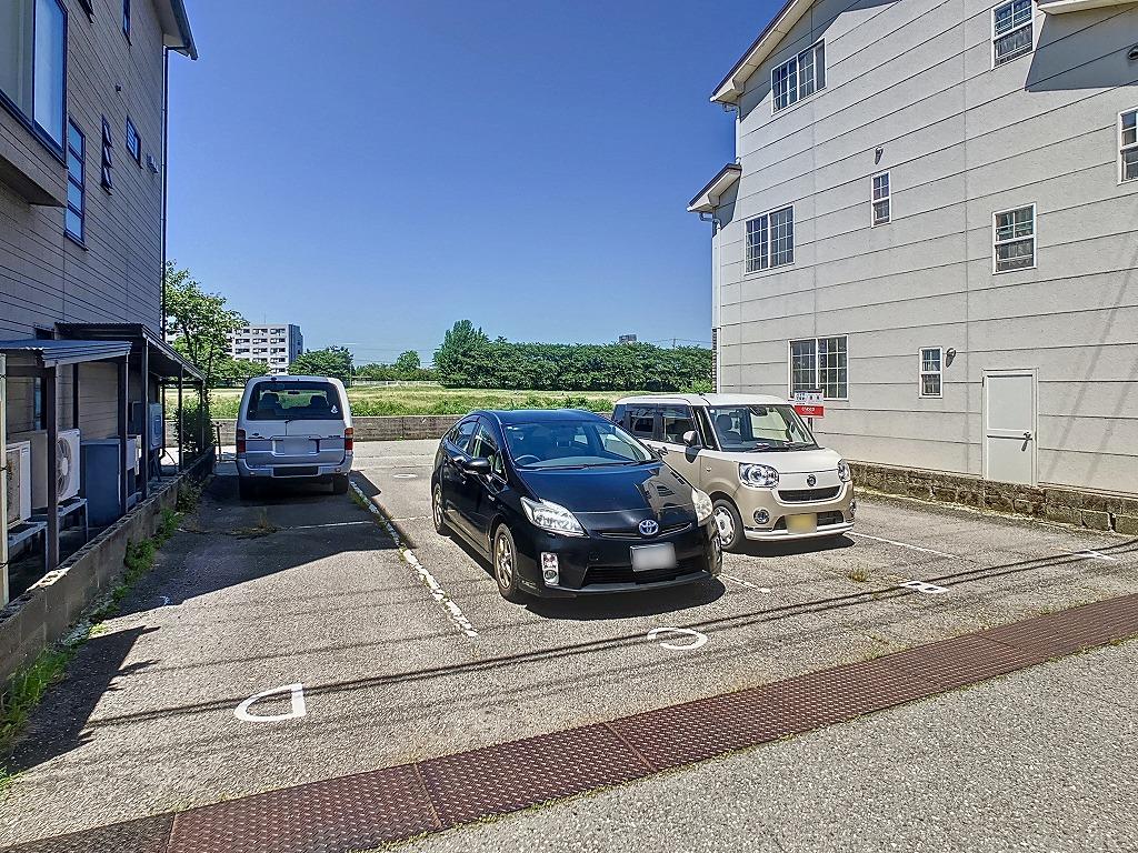 本江町駐車場の外観・駐車場イメージ1枚目