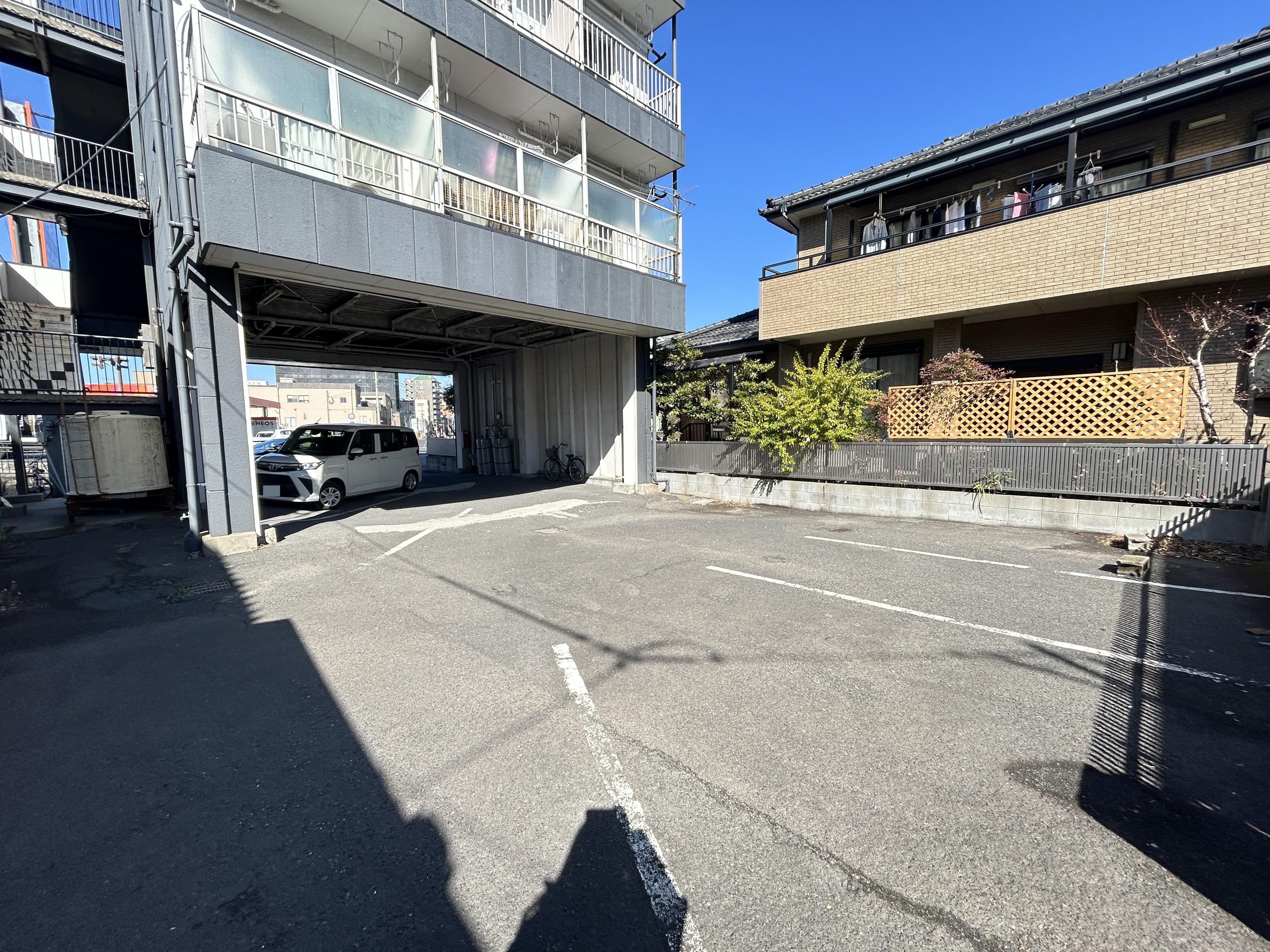 ＳＳﾏﾝｼｮﾝの外観・駐車場イメージ2枚目