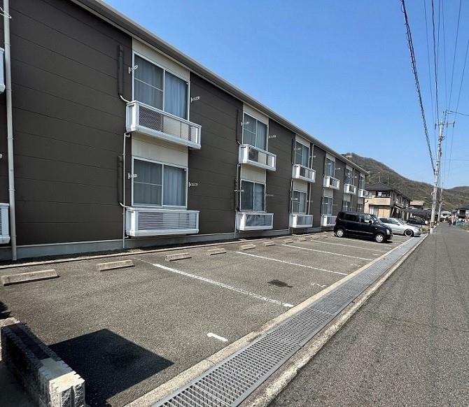コンフォート山手Ａ(20363)の外観・駐車場イメージ1枚目