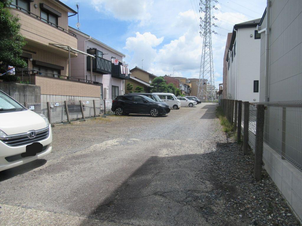 鳥山駐車場の外観・駐車場イメージ2枚目