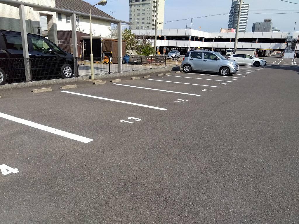 メゾンドゥ　ベルヴュ(31666)の外観・駐車場イメージ2枚目