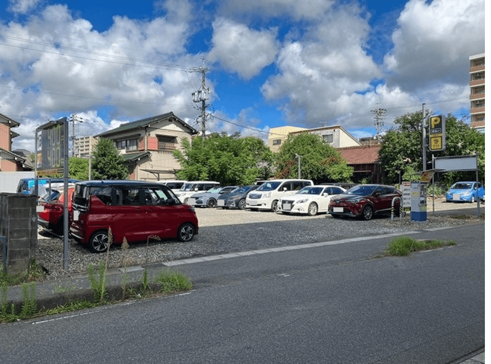 FKチケパ新瀬戸第３の外観・駐車場イメージ1枚目