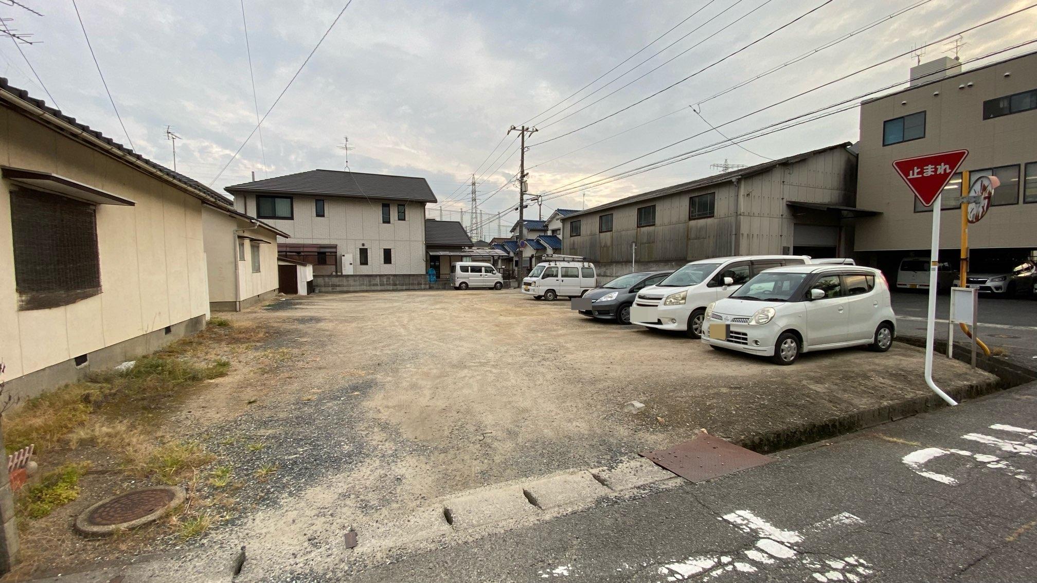 髙原駐車場の外観・駐車場イメージ2枚目