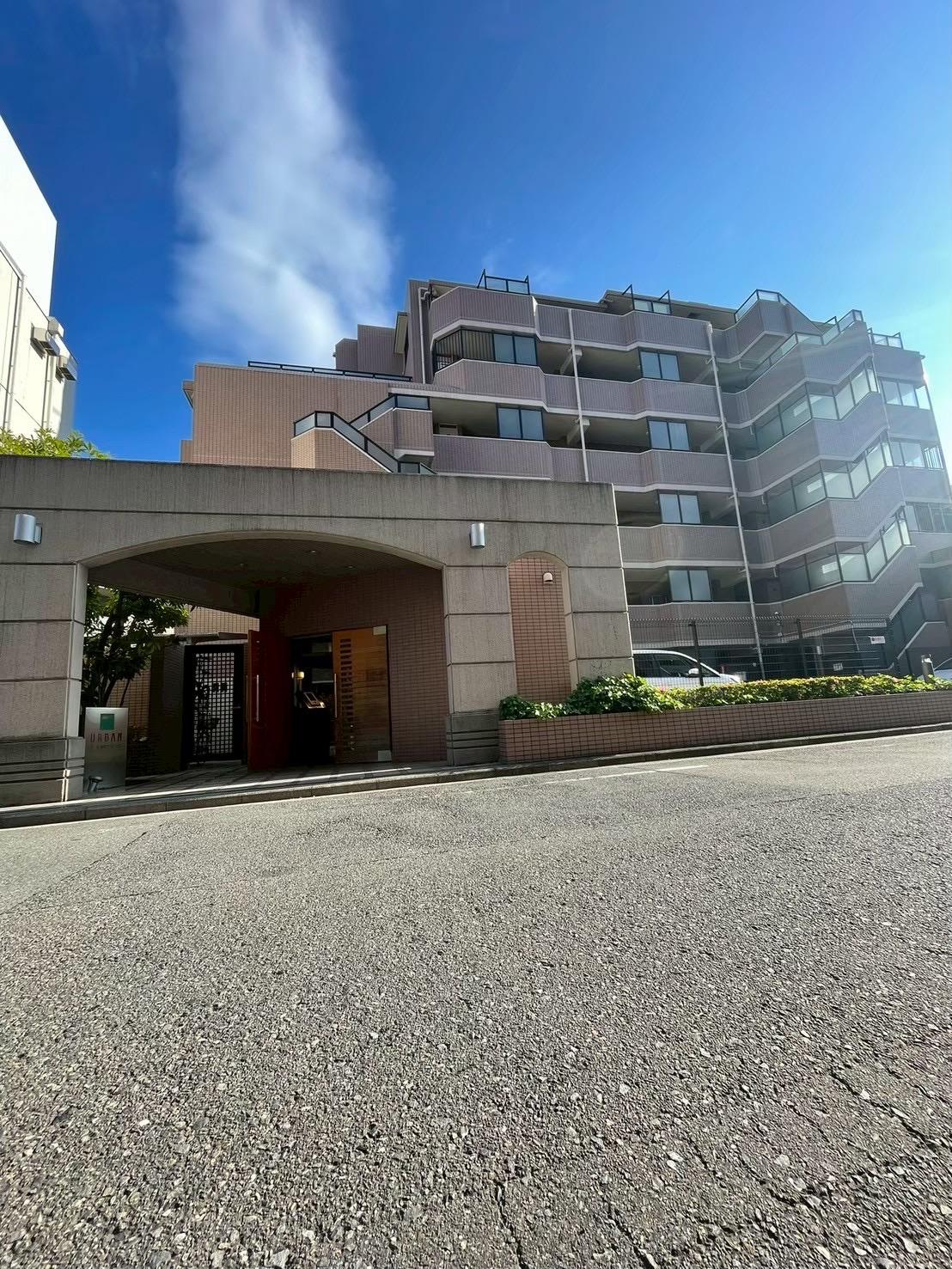 ナイスアーバン上大岡フラッツMC駐車場の外観・駐車場イメージ2枚目