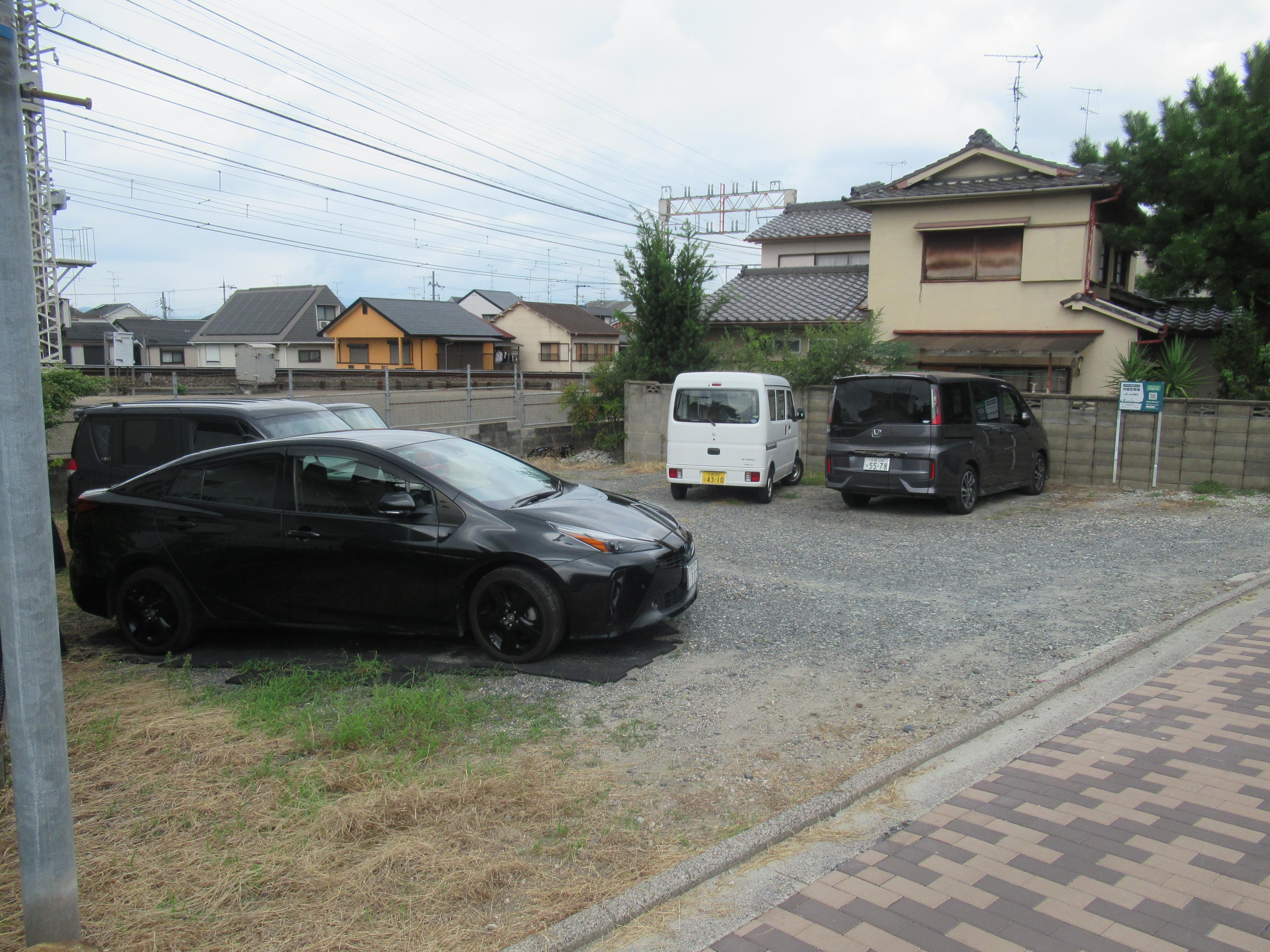 十九軒町ガレージの外観・駐車場イメージ2枚目