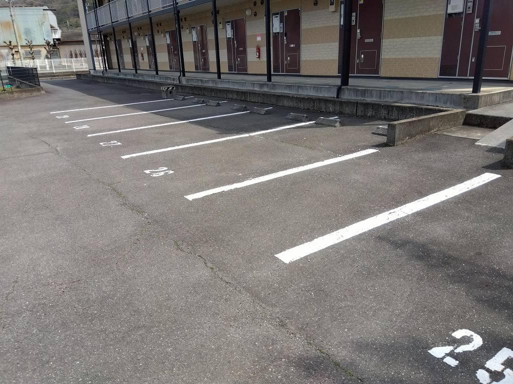 ソレーユⅡ(25593)の外観・駐車場イメージ2枚目