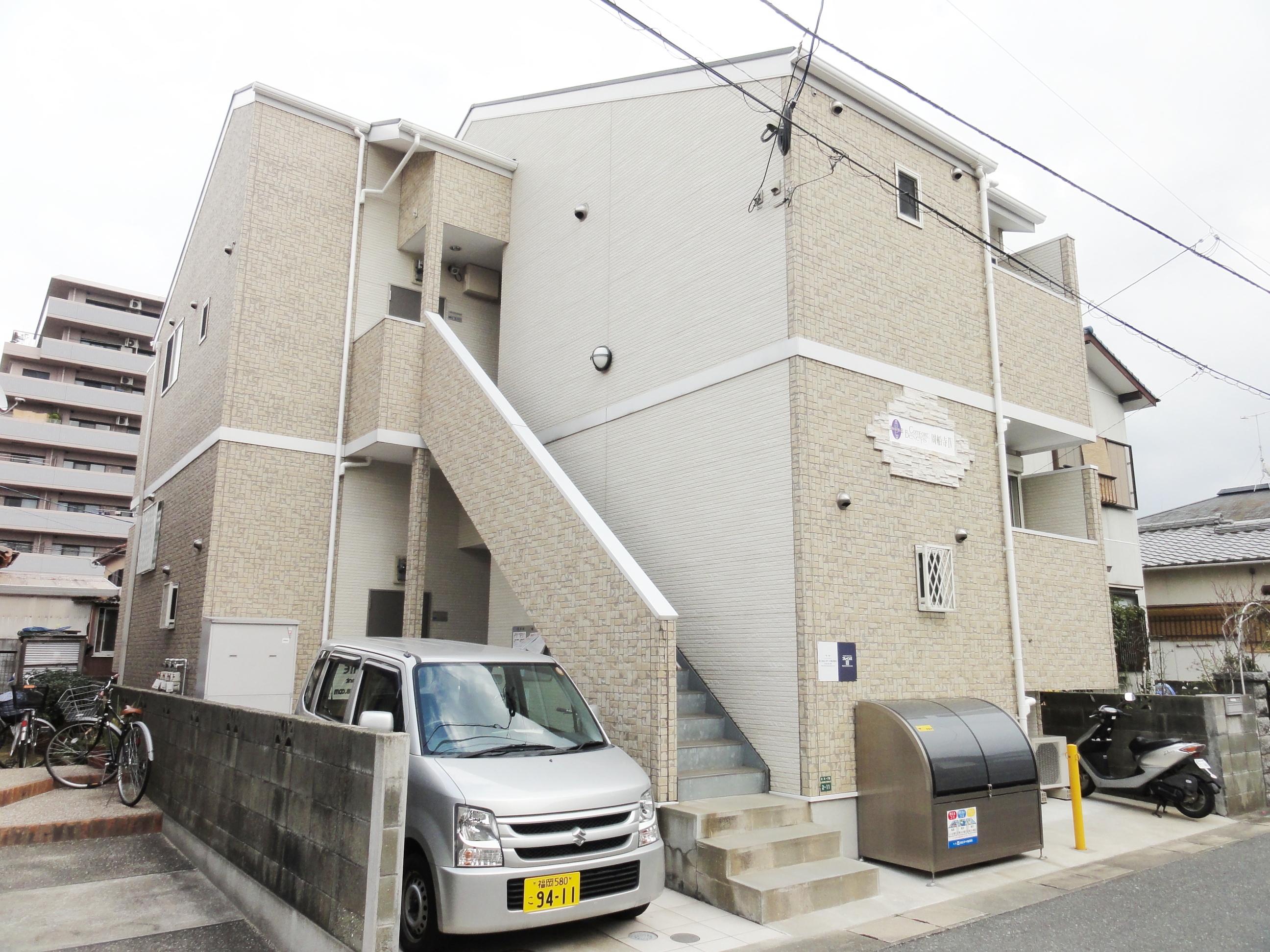 ｺﾝﾌｫｰﾄﾍﾞﾈﾌｨｽ周船寺4の外観・駐車場イメージ1枚目