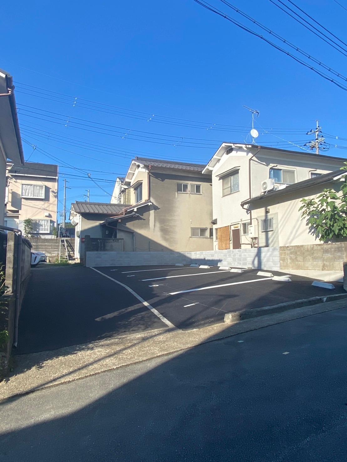 鎮守ガレージⅡの外観・駐車場イメージ1枚目