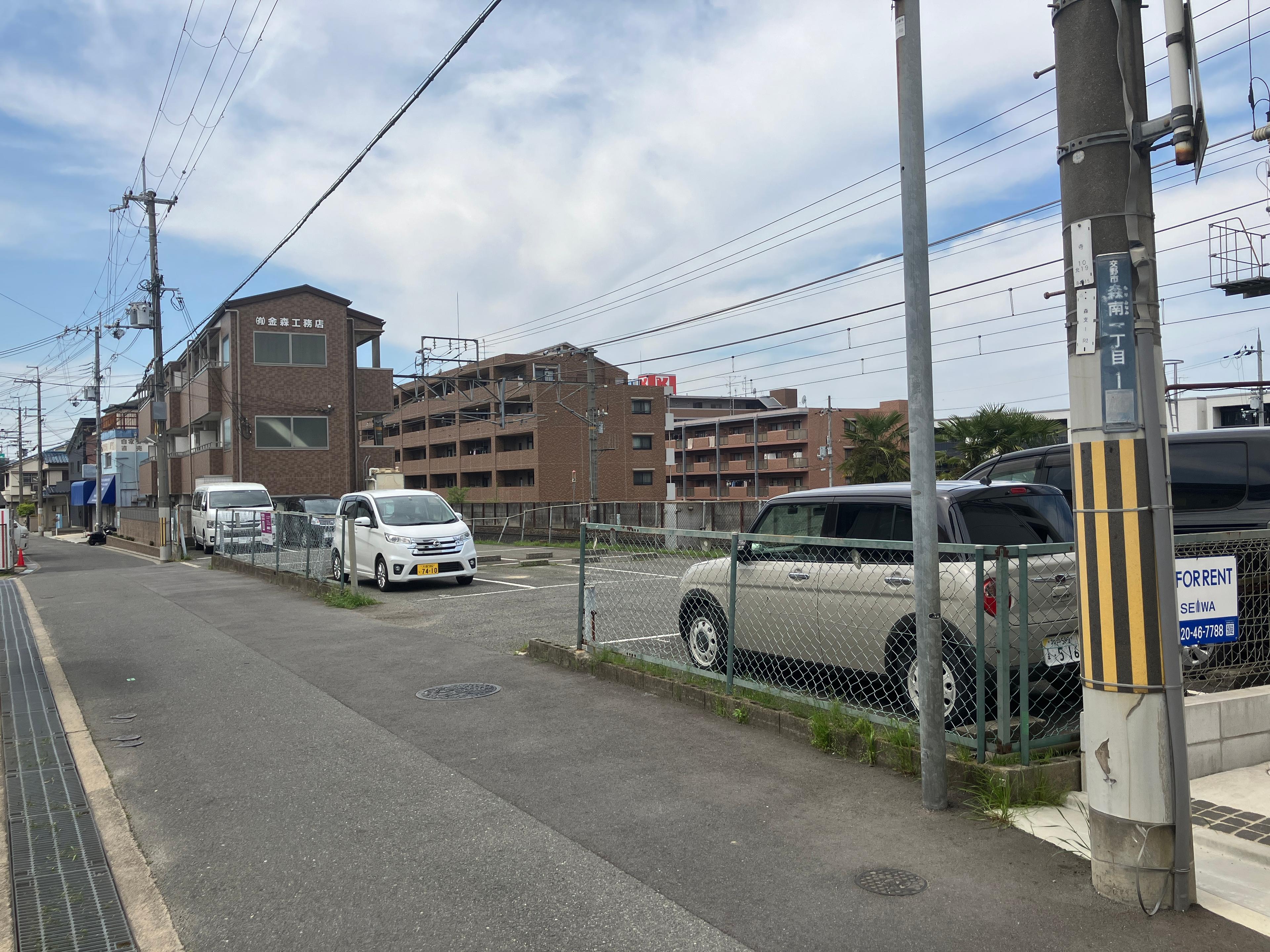 ひまわり駐車場の外観・駐車場イメージ1枚目