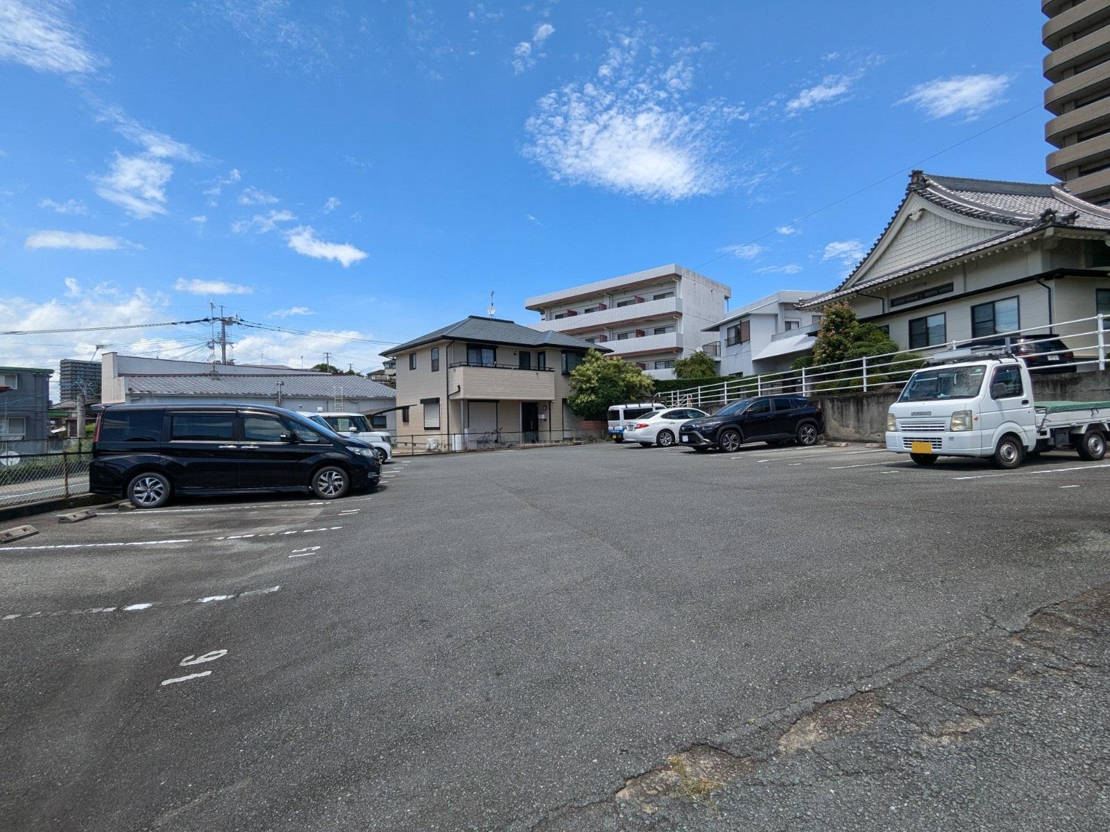 M月極有料駐車場の外観・駐車場イメージ1枚目