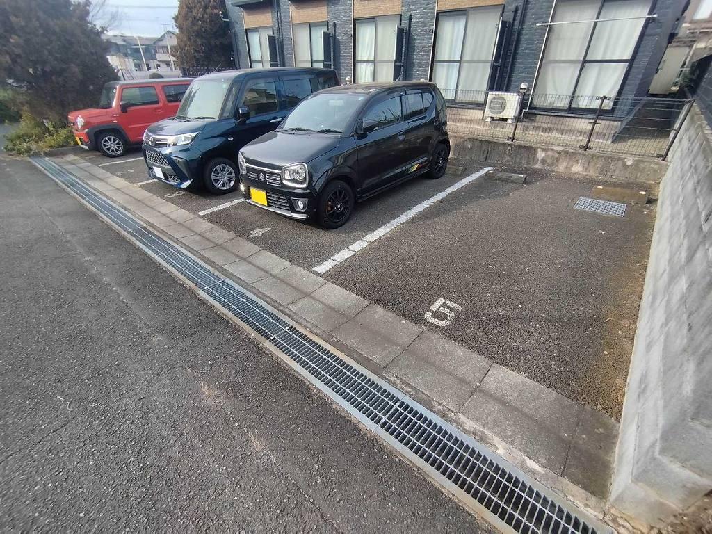 ヒルズ日野Ⅱ(28336)の外観・駐車場イメージ1枚目