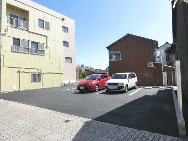 ワイズ・真清田 第10駐車場の外観・駐車場イメージ1枚目