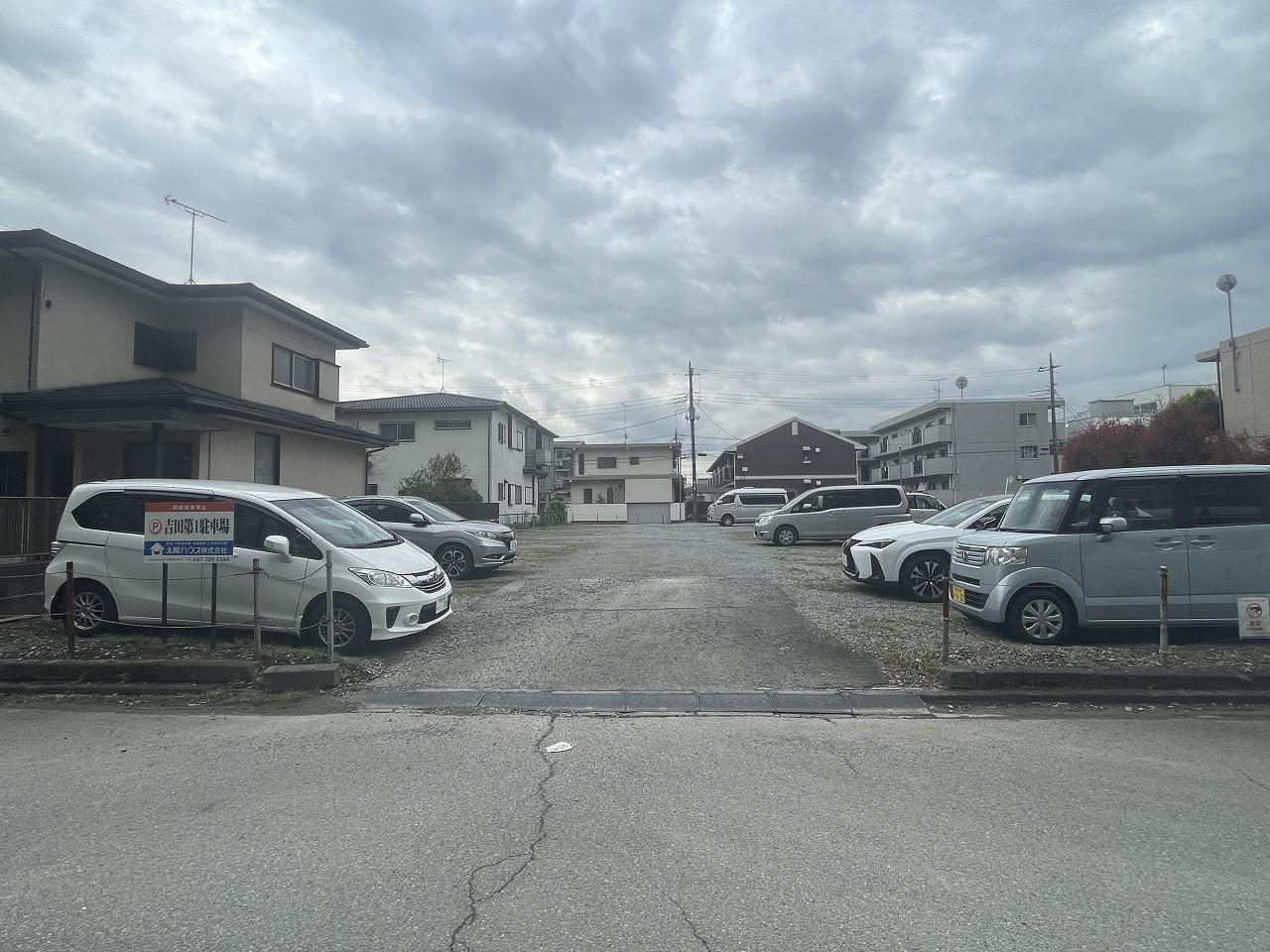 栄町西4丁目駐車場の外観・駐車場イメージ2枚目