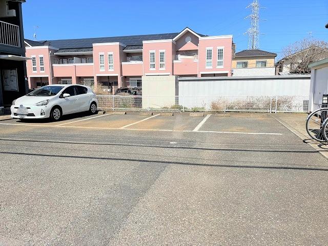 イシイ(18416)の外観・駐車場イメージ1枚目