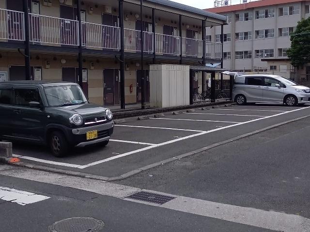 エテルナ(31006)の外観・駐車場イメージ1枚目
