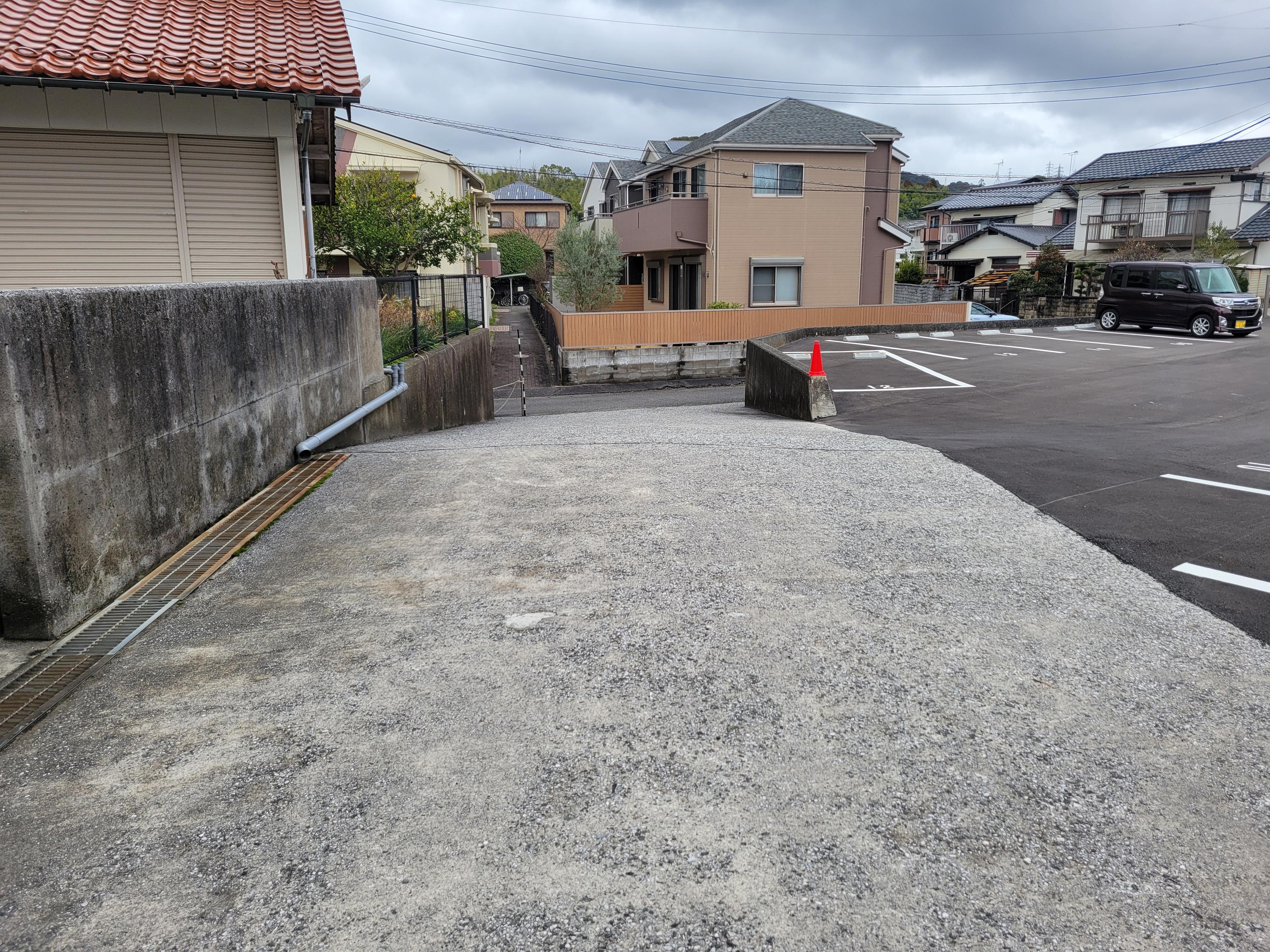 長尾2丁目Kパークの外観・駐車場イメージ2枚目