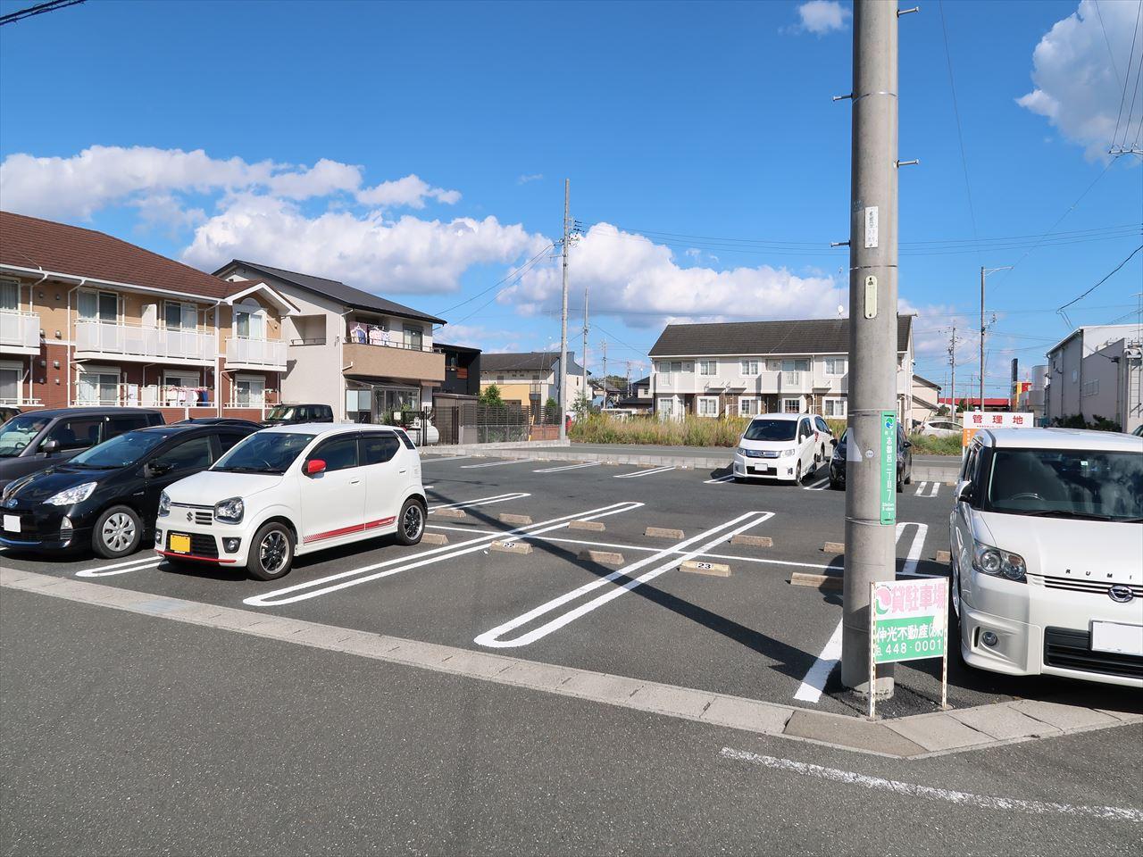志都呂二丁目1007-5の外観・駐車場イメージ2枚目
